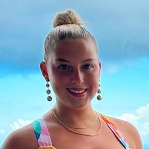 Meet your Posher, Ellie